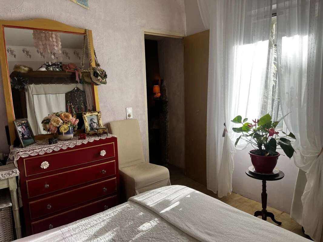 Appartement à LORGUES