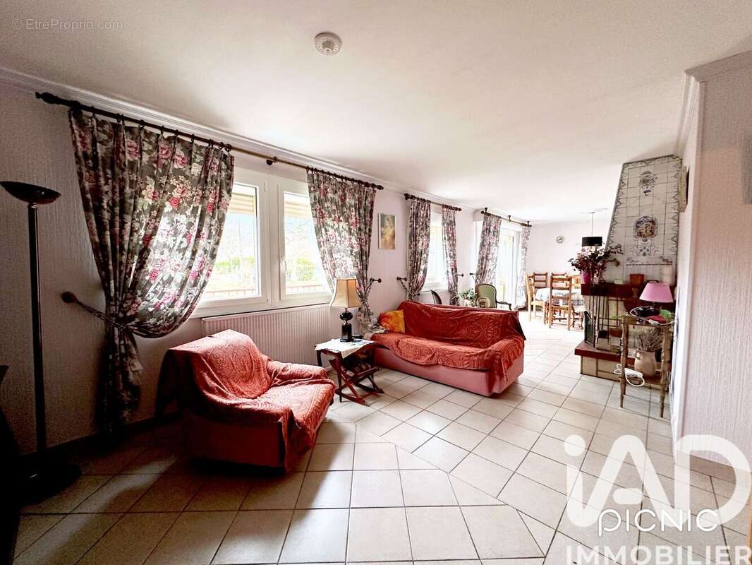 Photo 2 - Maison à NOGENT-SUR-VERNISSON