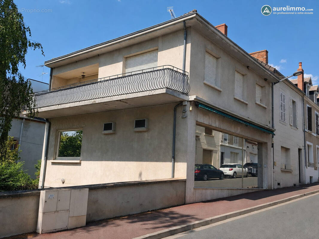 immeuble - Appartement à NERIS-LES-BAINS
