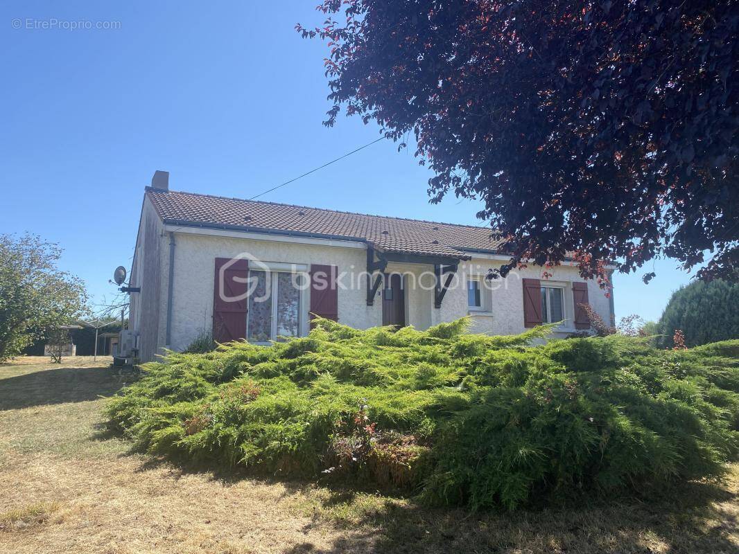 Maison à LA REMAUDIERE