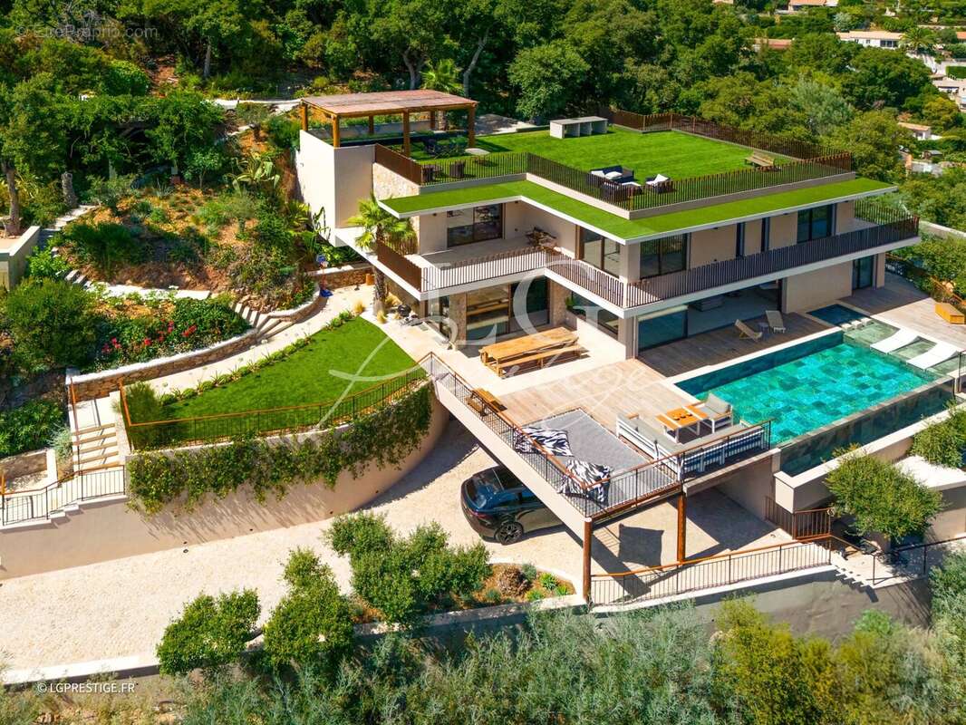 Maison à FREJUS