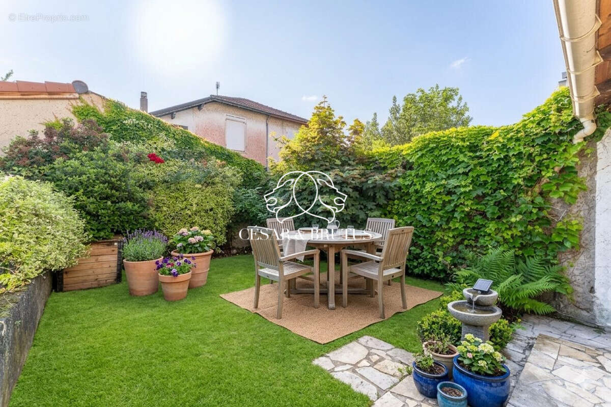 Appartement à VILLEURBANNE