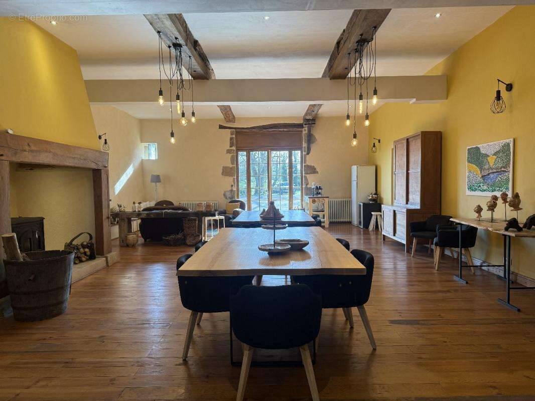 Maison à AIGNAN