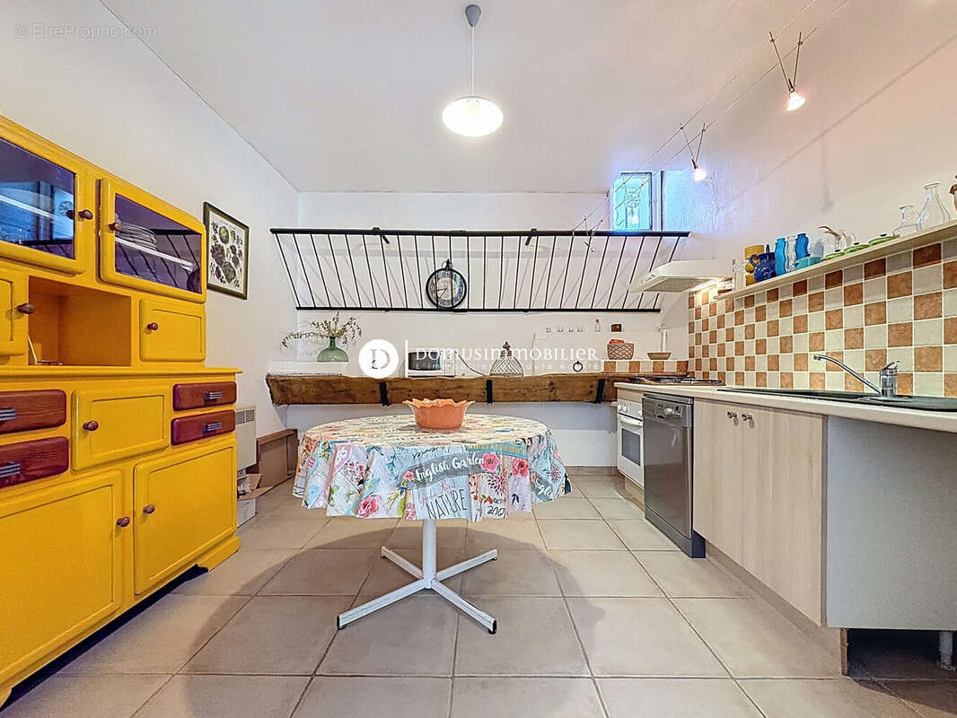 Appartement à SAINT-SATURNIN-LES-AVIGNON