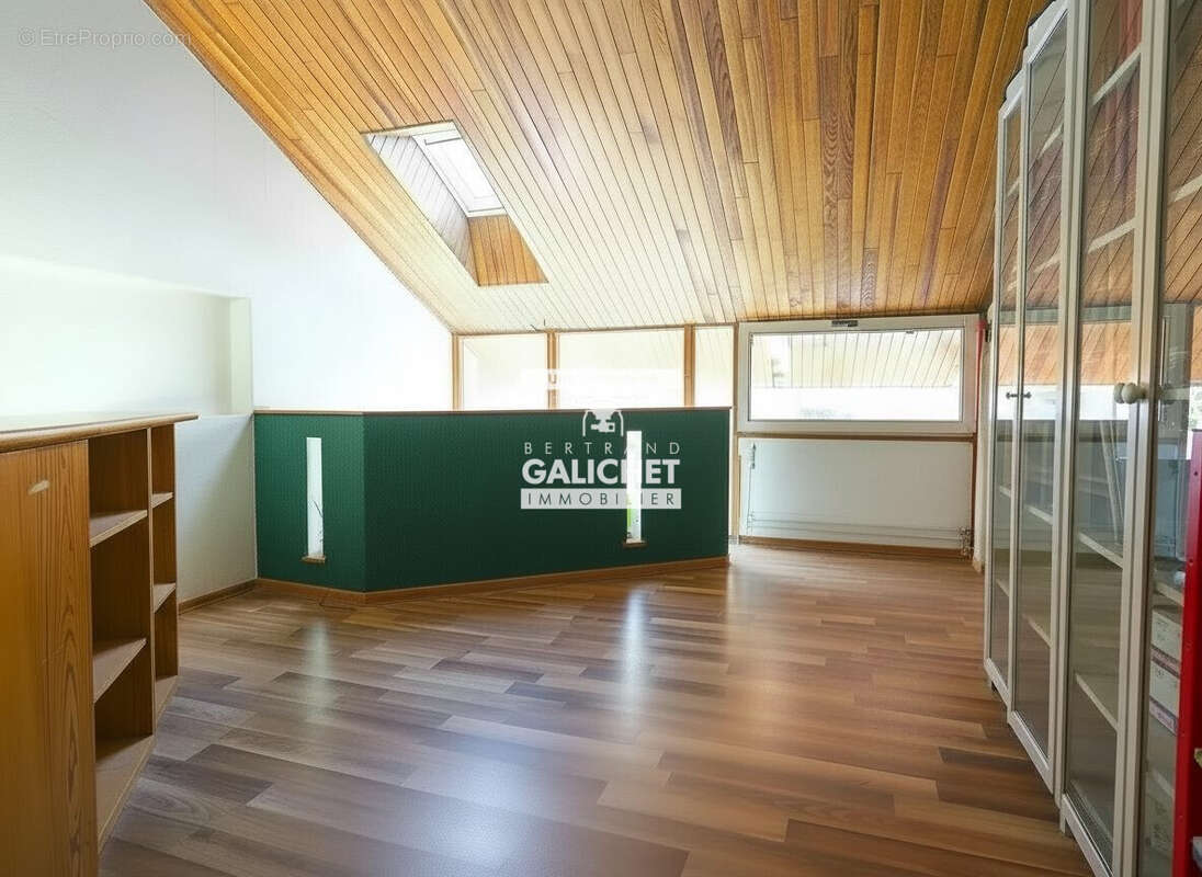 Bureau 4ème étage - Appartement à GAP