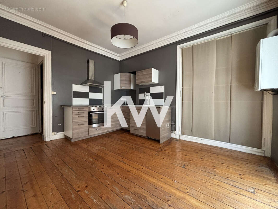 Appartement à SAINT-ETIENNE