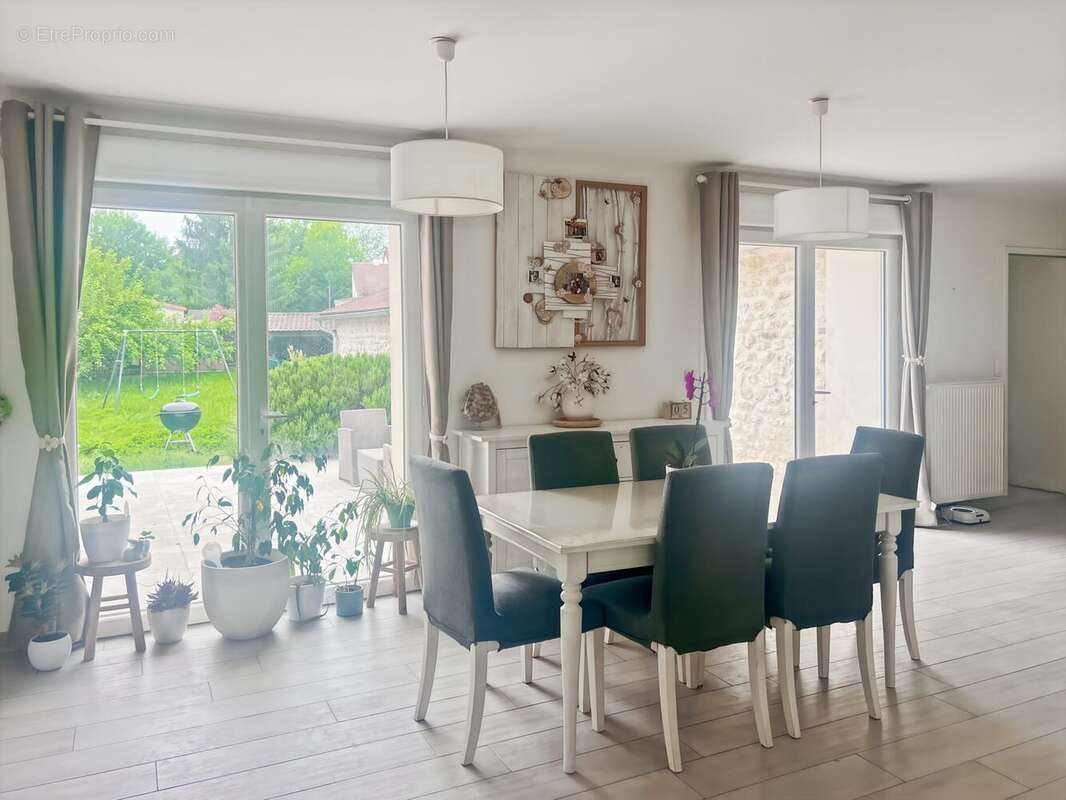 Maison à VERT