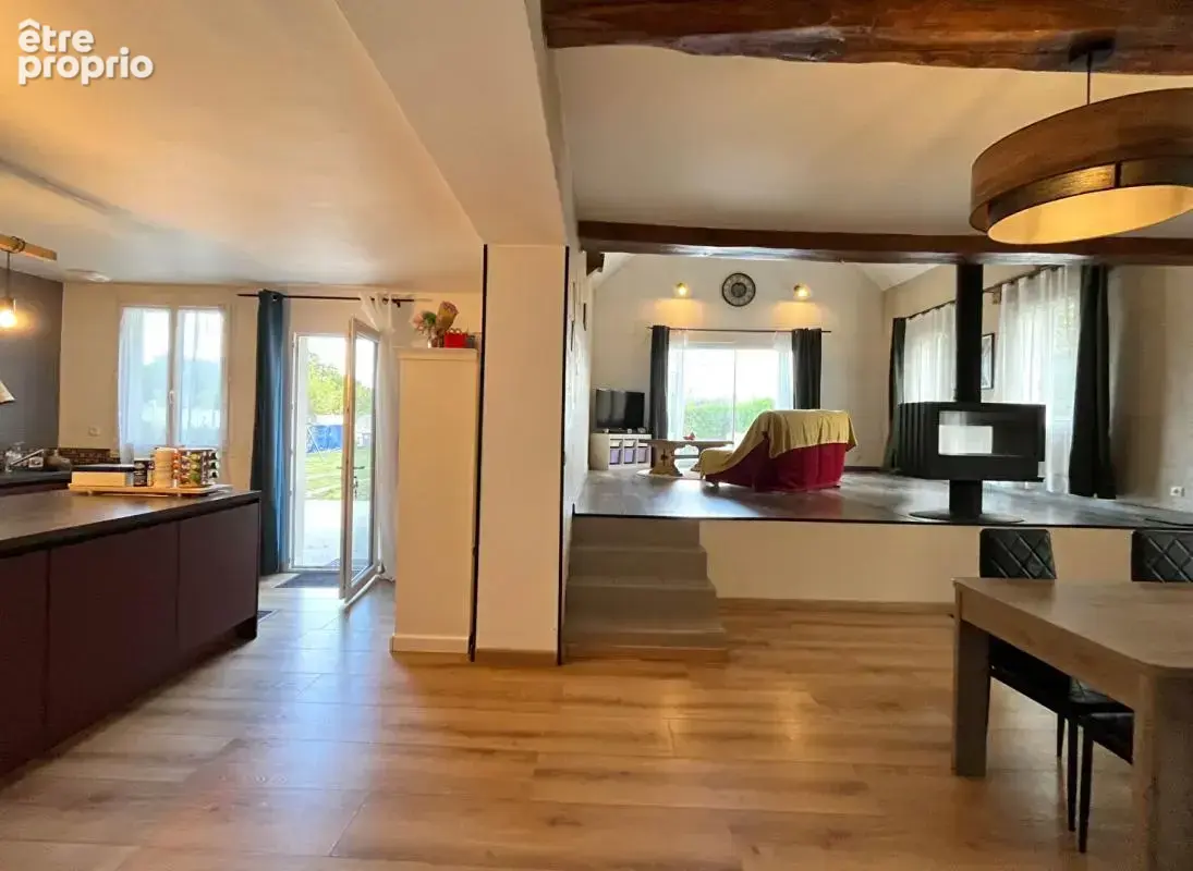 Maison 5 pièce(s) 142 m2 + Jardin - photo 6