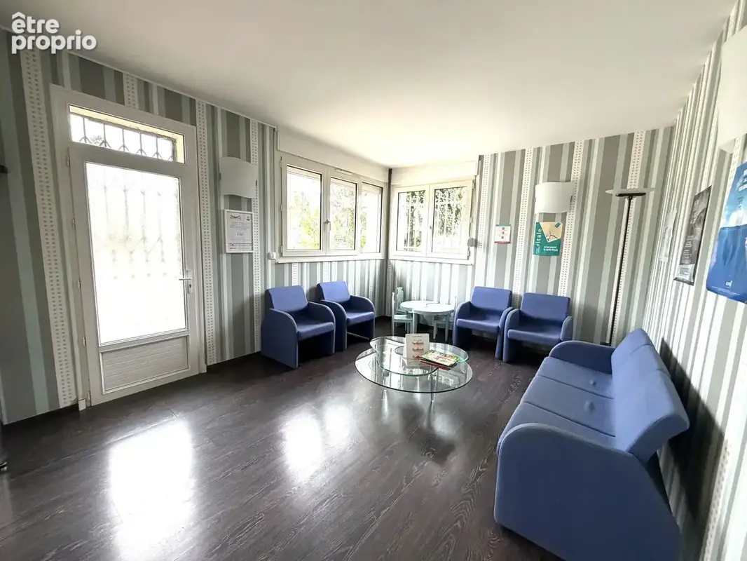 Exclusif joigny local professionnel vendu loué - photo 3