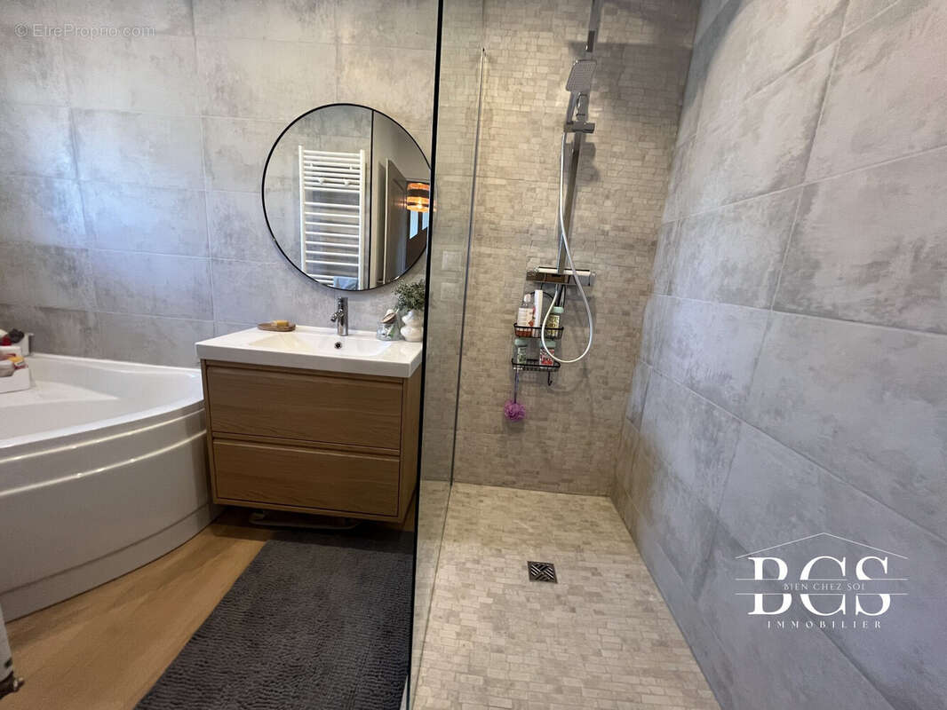 Maison à THUN-SAINT-AMAND