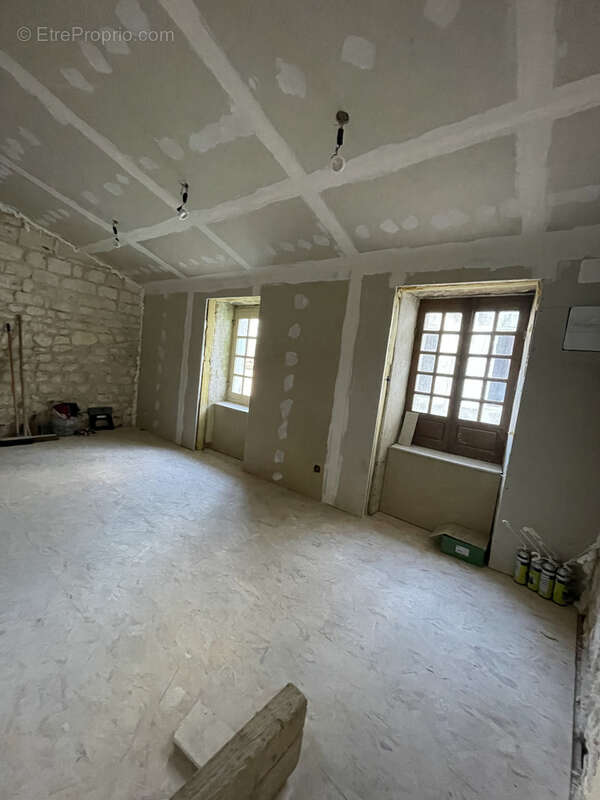 Appartement à SAINT-SAVINIEN