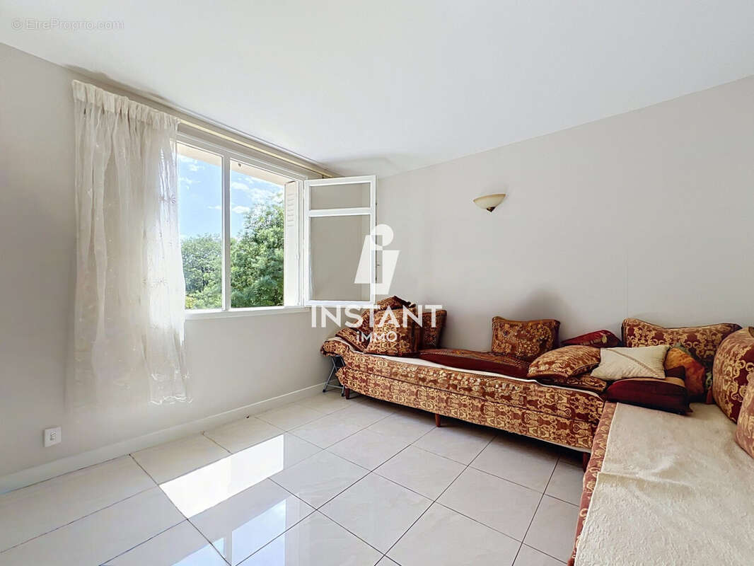 Appartement 78 m² à Creteil  - photo 5