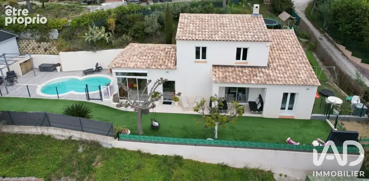 Photo 1 - Maison à BORMES-LES-MIMOSAS