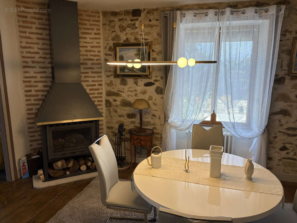 Maison à ARNAC-POMPADOUR