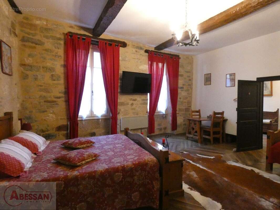 Maison à CORDES-SUR-CIEL