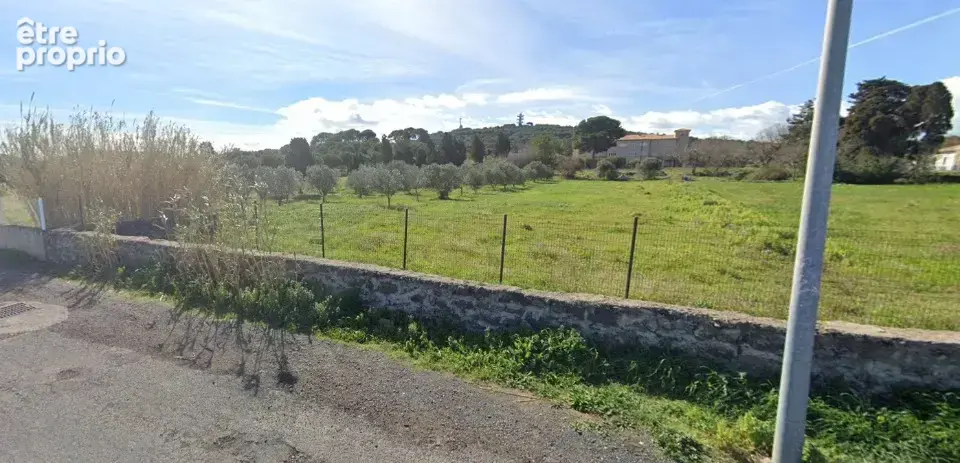 Terrain 1301 m² à Agde  - photo 2
