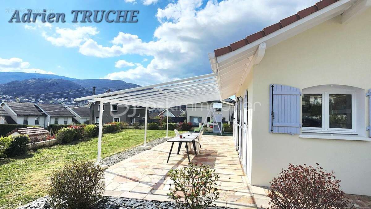 Maison à VETRAZ-MONTHOUX
