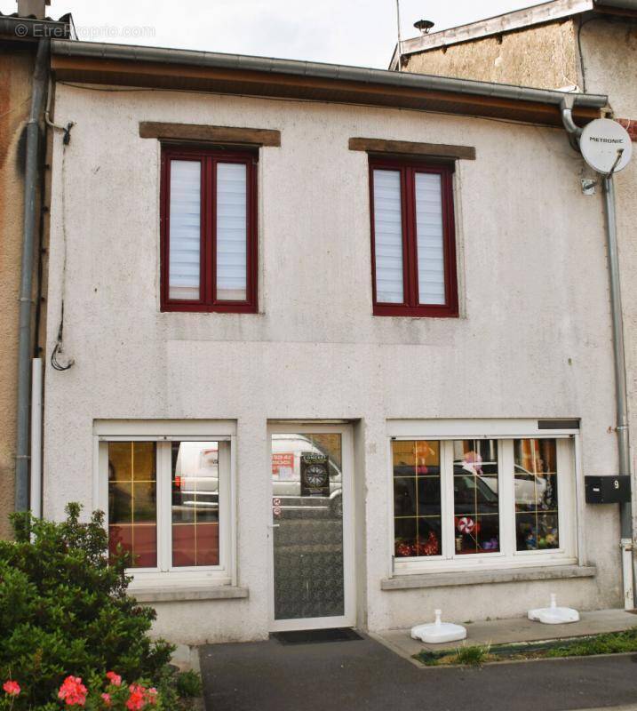 Appartement à DAMVILLERS