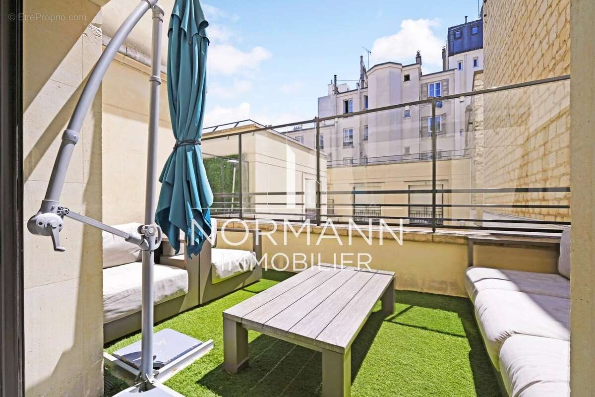 Appartement à LEVALLOIS-PERRET