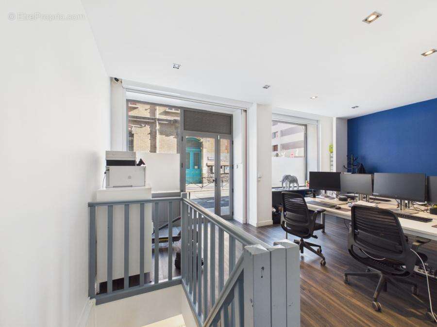 Commerce 66 m² à Paris-17e  - photo 31