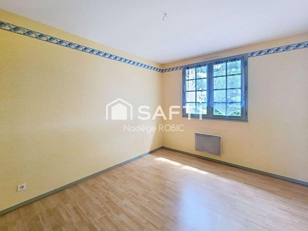 Maison 93 m² à Chaumont-D'anjou  - photo 6
