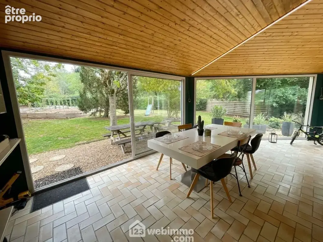 Maison 7 pièces 190 m² à vendre à Saint-Avaugourd-Des-Landes (85540) - photo 9