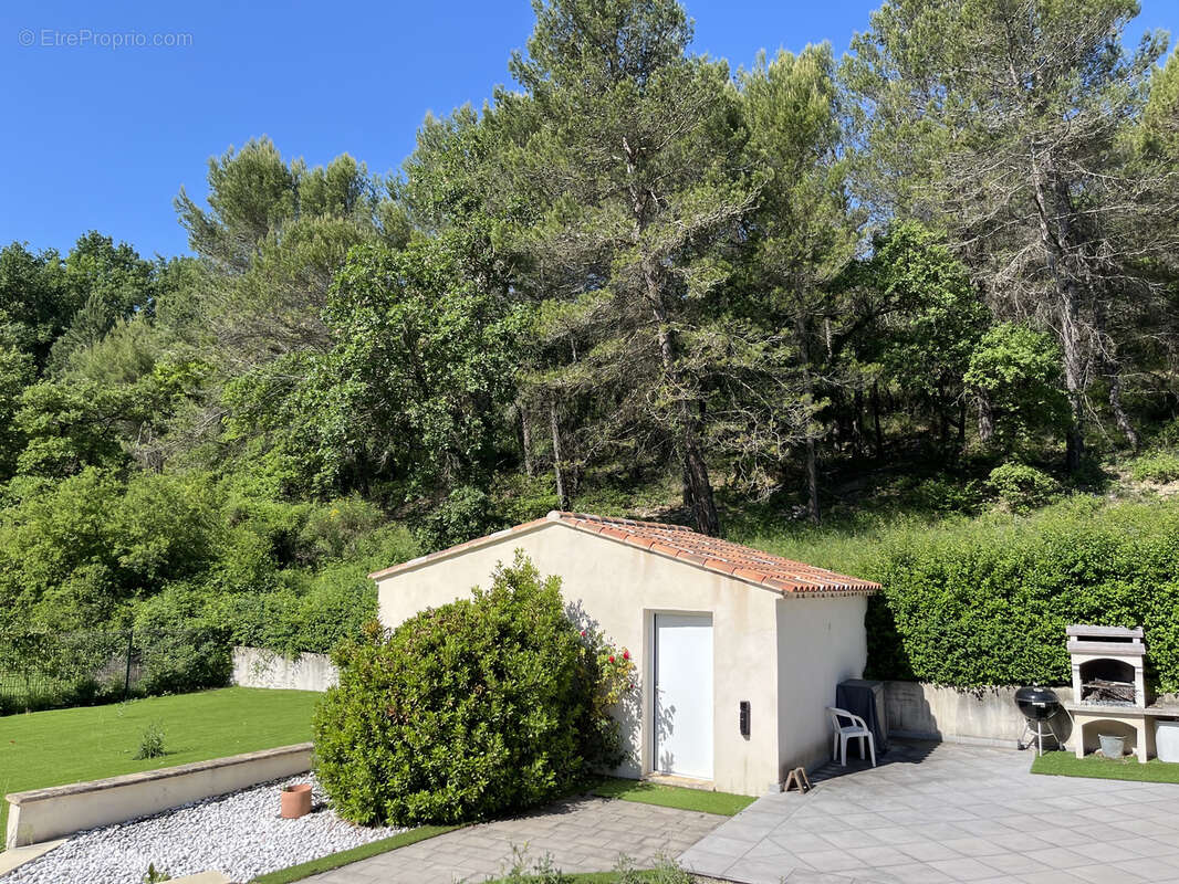 Maison à MALEMORT-DU-COMTAT