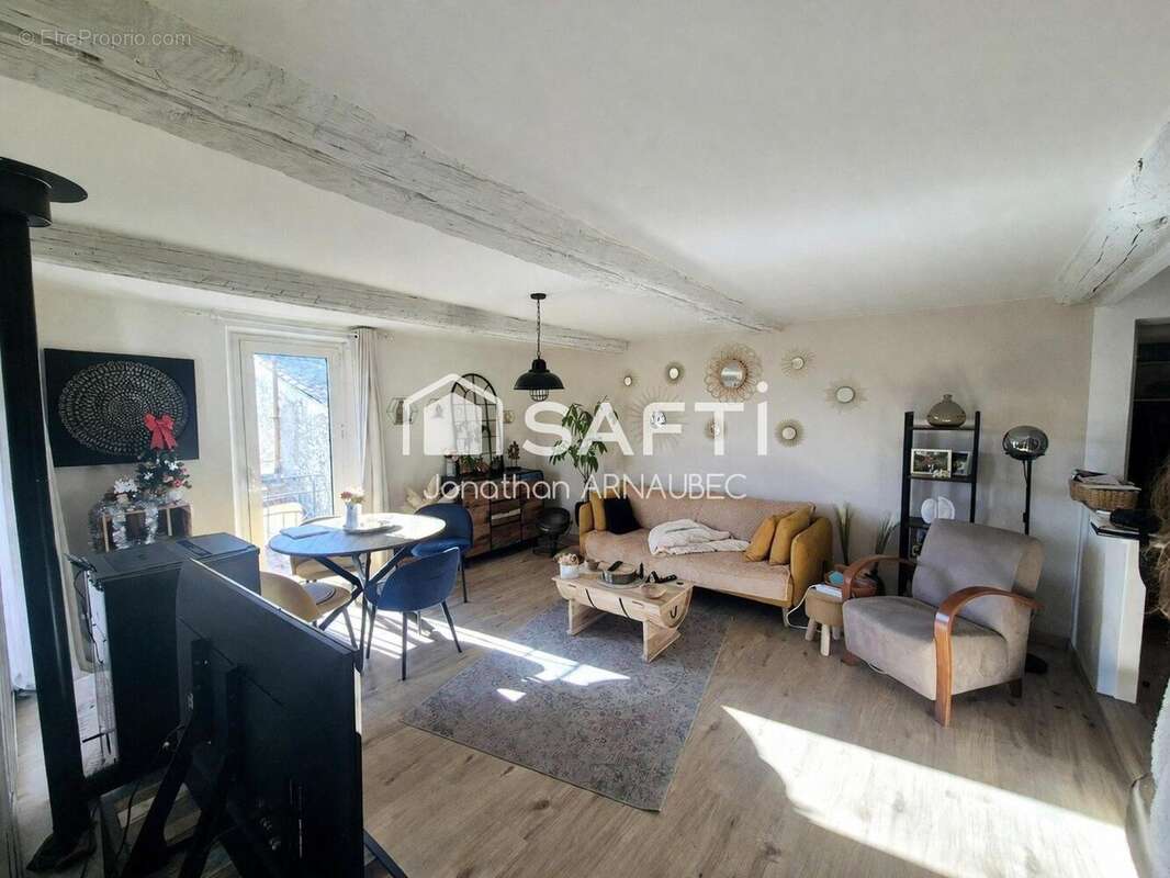 Photo 4 - Appartement à CHATEAU-ARNOUX-SAINT-AUBAN