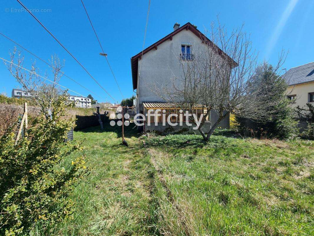 Maison 124 m² à Saint-Chely-D'apcher  - photo 3