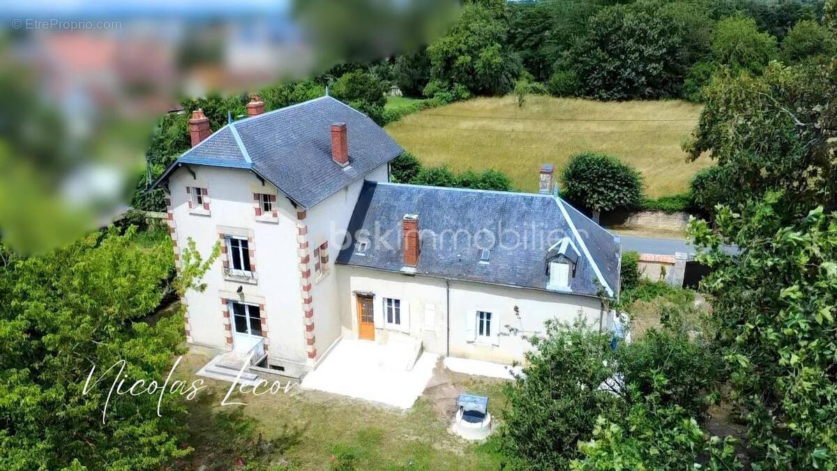 Maison à OUROUER-LES-BOURDELINS