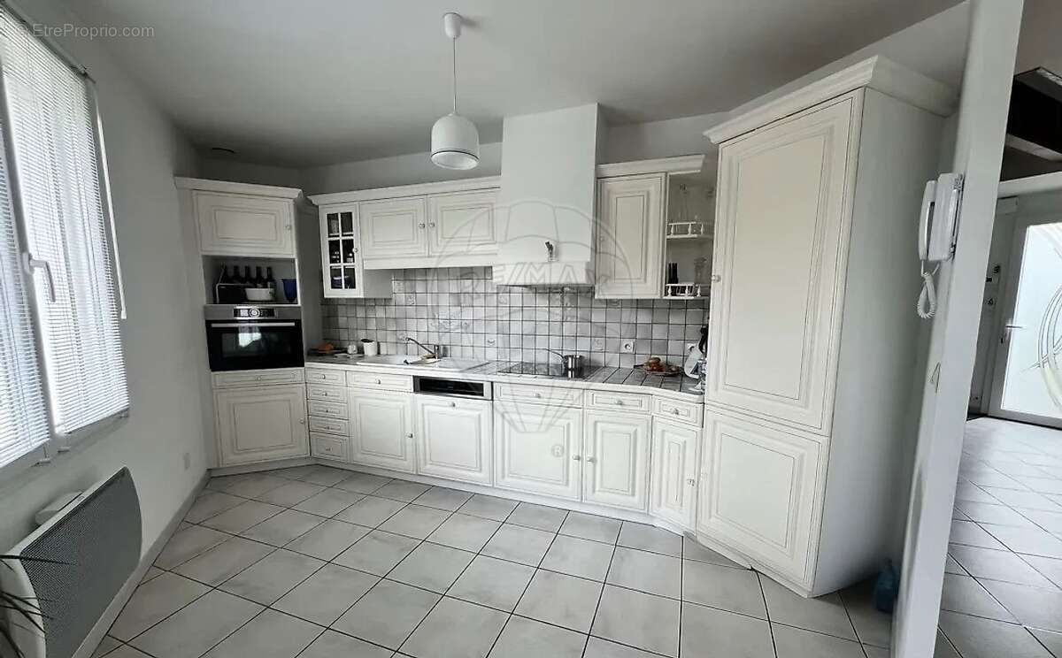 Maison à FRANQUEVILLE-SAINT-PIERRE