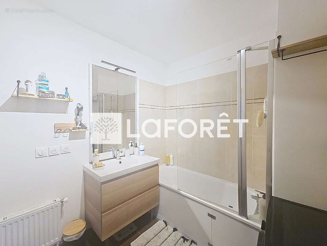 Appartement à MOISSY-CRAMAYEL