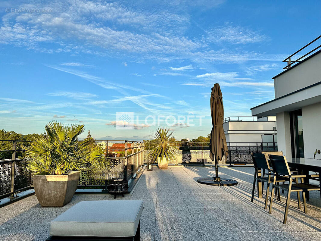 Appartement à VERNEUIL-SUR-SEINE