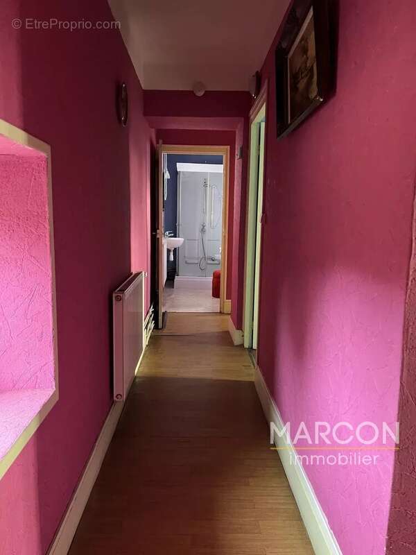 Maison à SAINT-QUENTIN-LA-CHABANNE