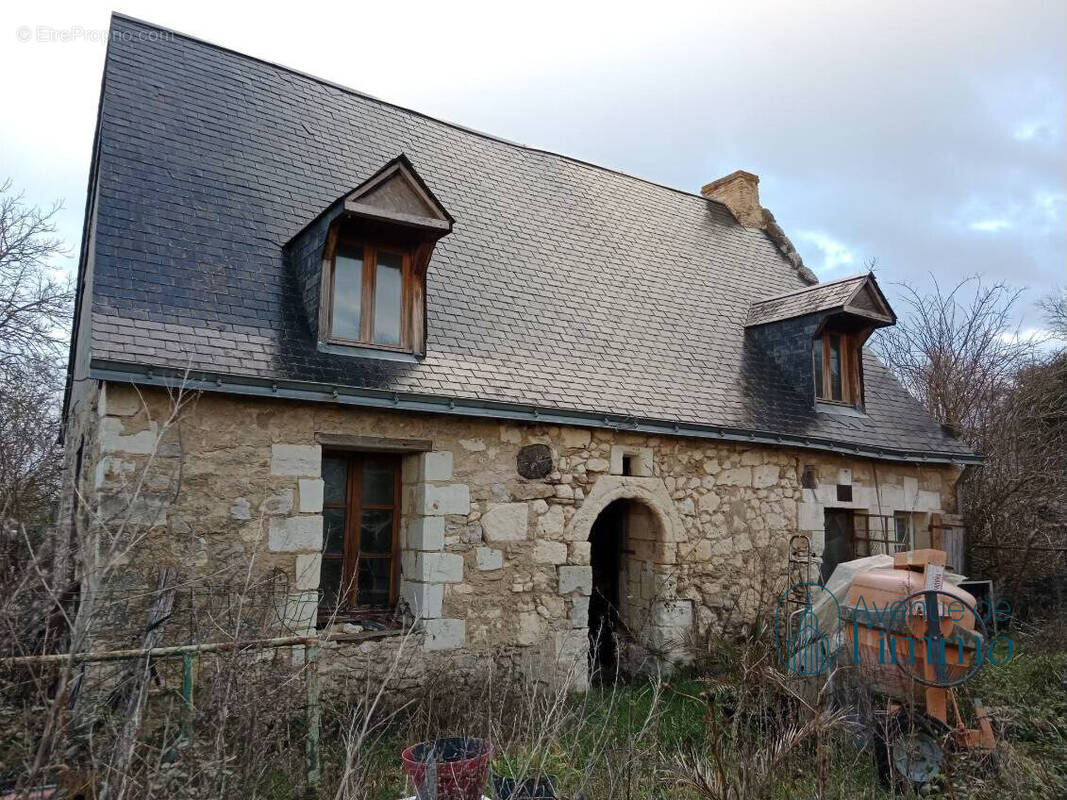 Maison à CORNE