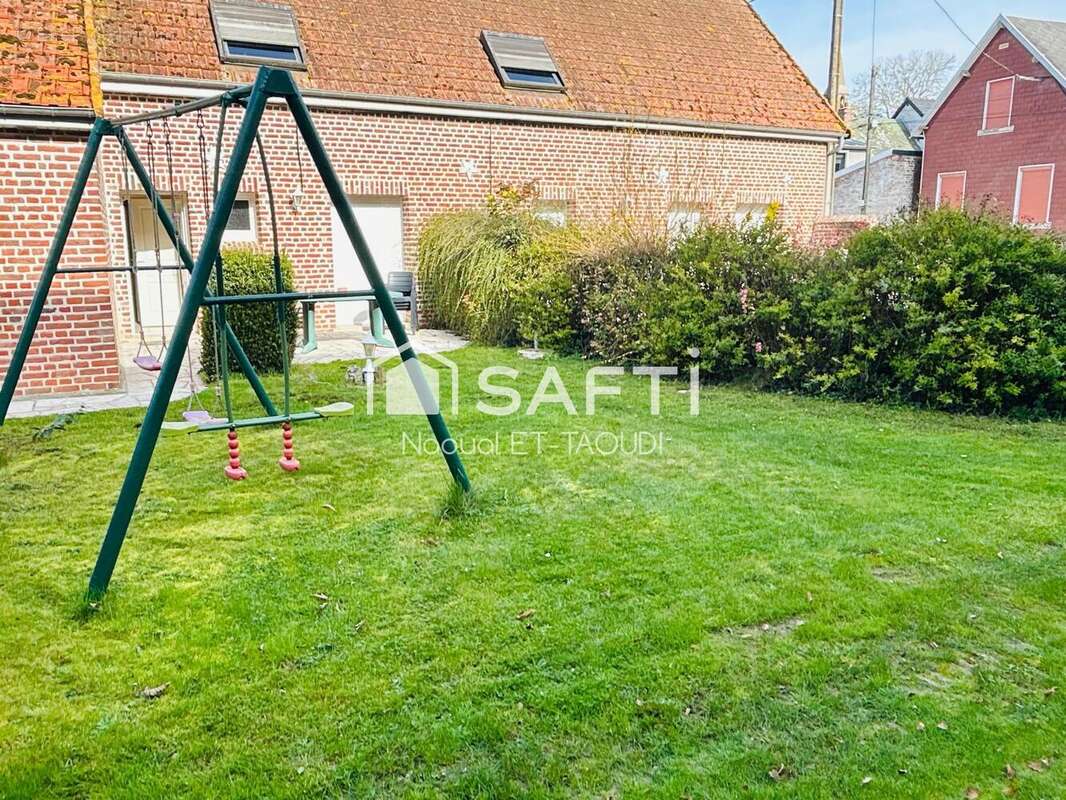 Maison 250 m² à Fontaine-Les-Croisilles  - photo 2