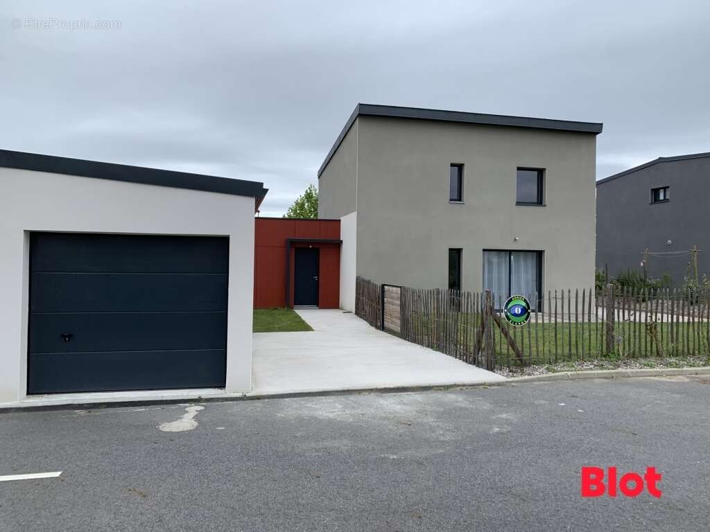 Maison à SAINT-GILLES