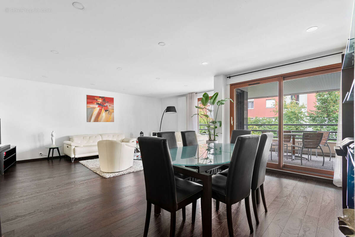 Appartement à SURESNES