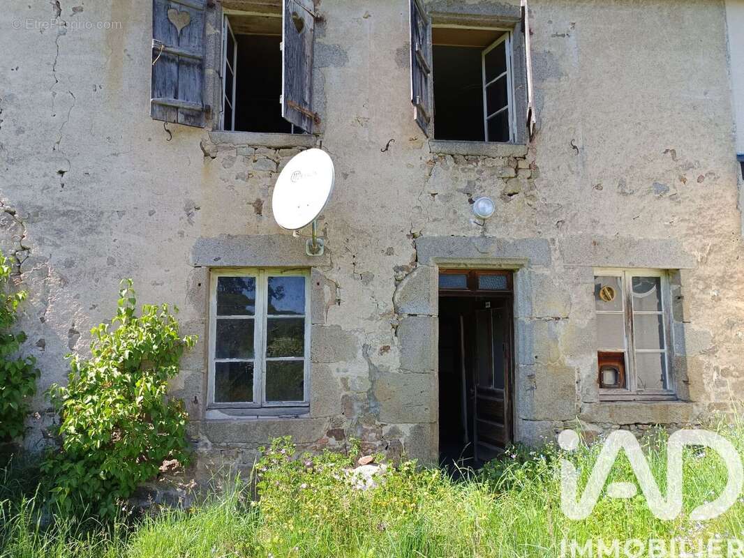 Maison 80 m² à Magnat-L'etrange  - photo 5