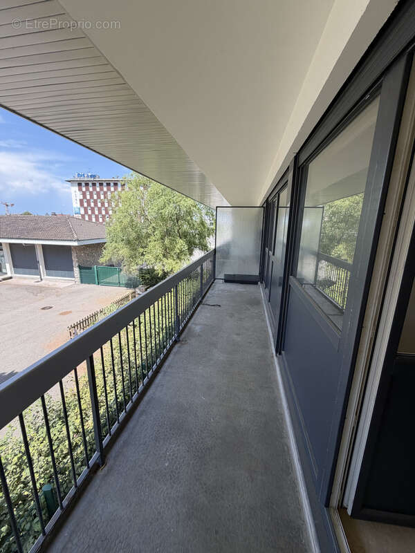 Thonon- Grangette T4 au 1er étage avec balcon - photo 3