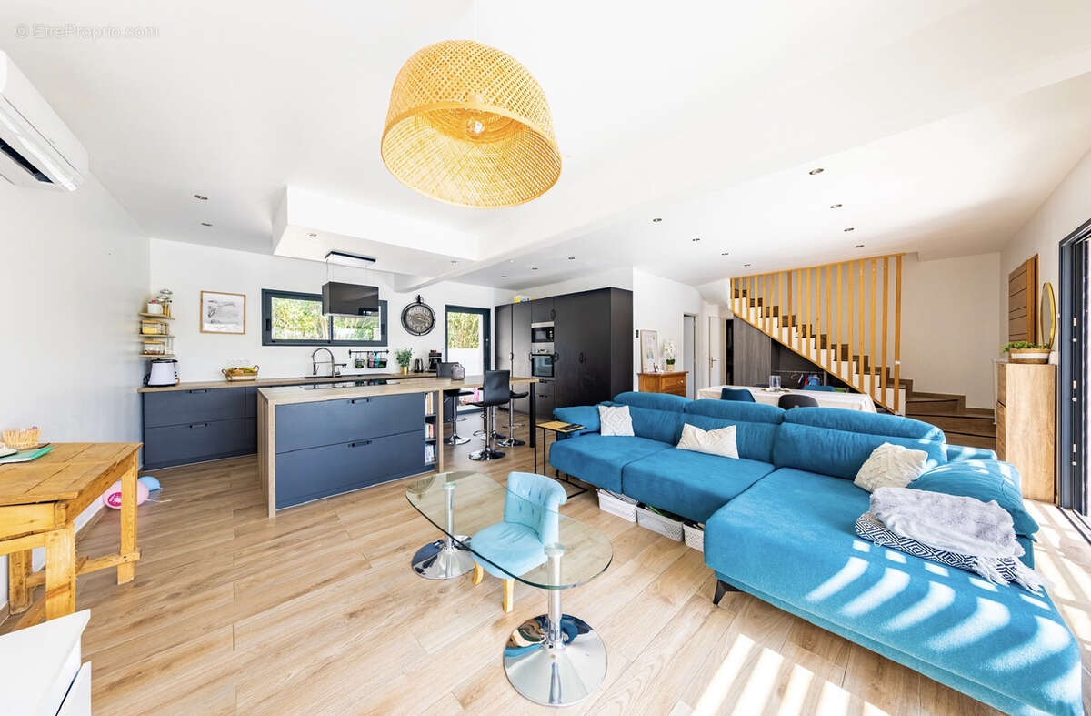 Maison à AIGUES-VIVES