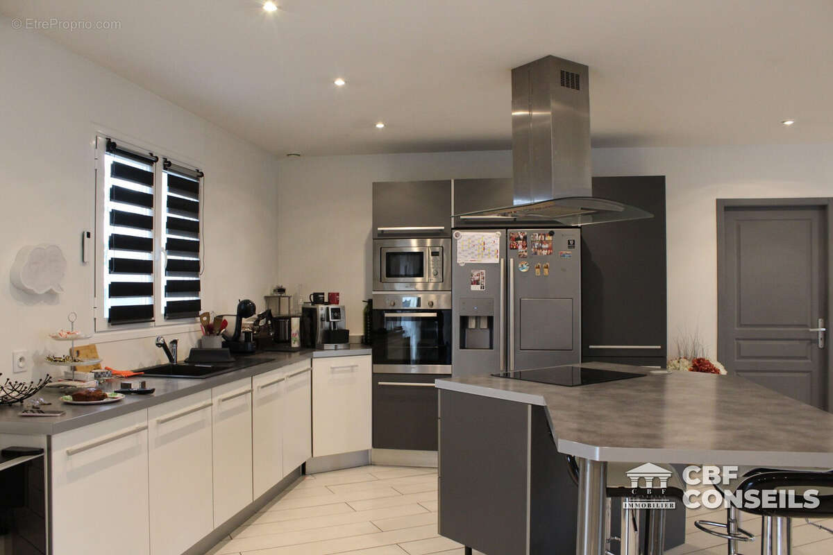 Maison 160 m² à Beauregard-L'eveque  - photo 3