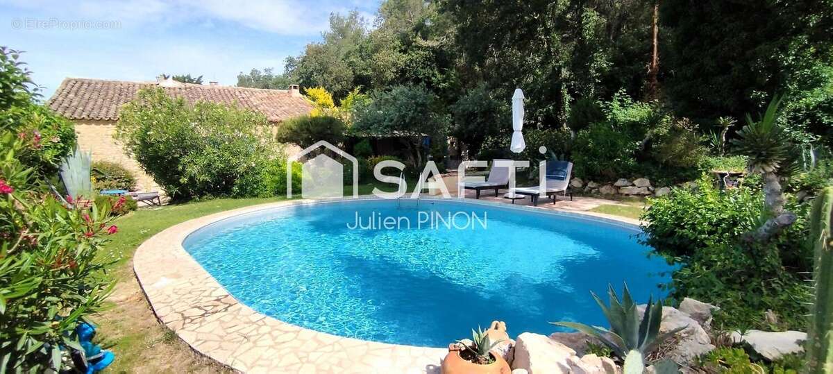 Photo 2 - Maison à MENERBES