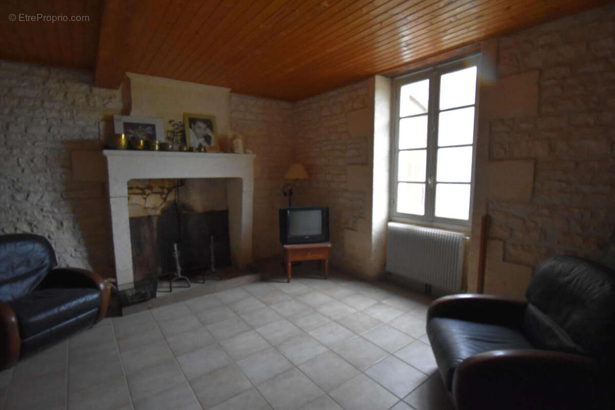 DSC_0009 - Maison à BOUEX