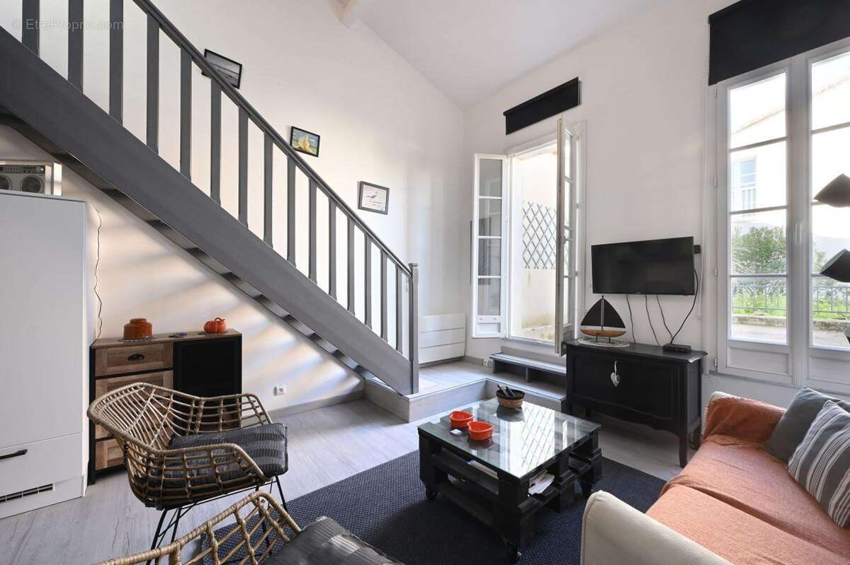 Appartement à SAINT-MARTIN-DE-RE