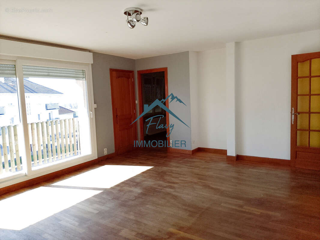 Appartement à BRUYERES