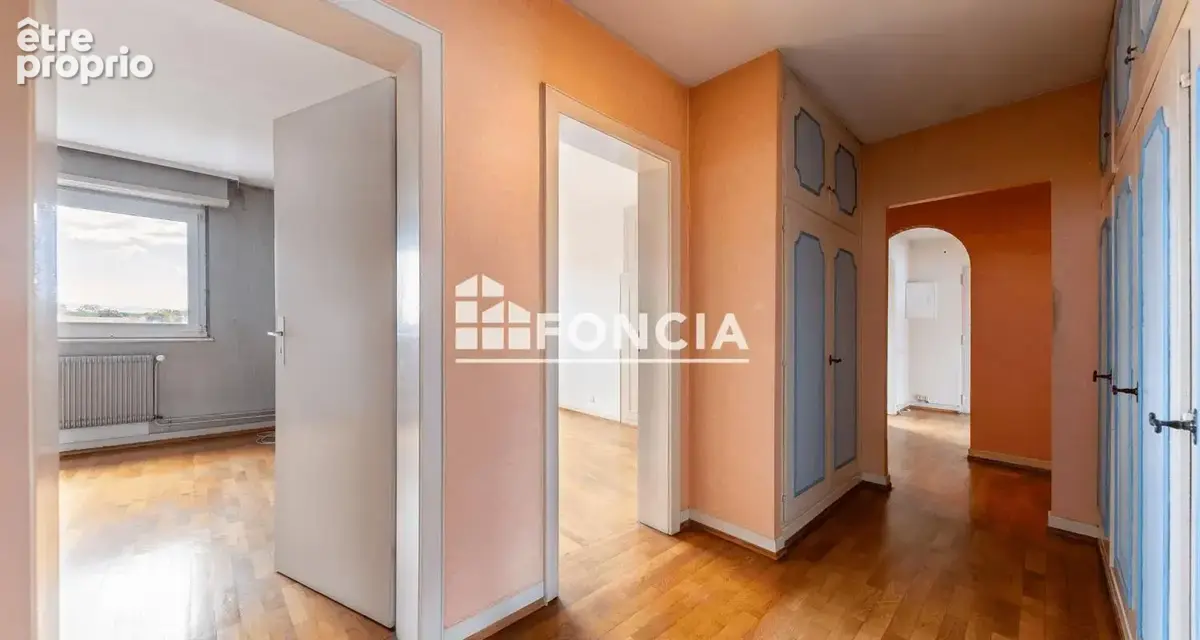 Exclusivite foncia - spacieux 5 pieces - au pied de l'arret de tram wihrel - photo 7