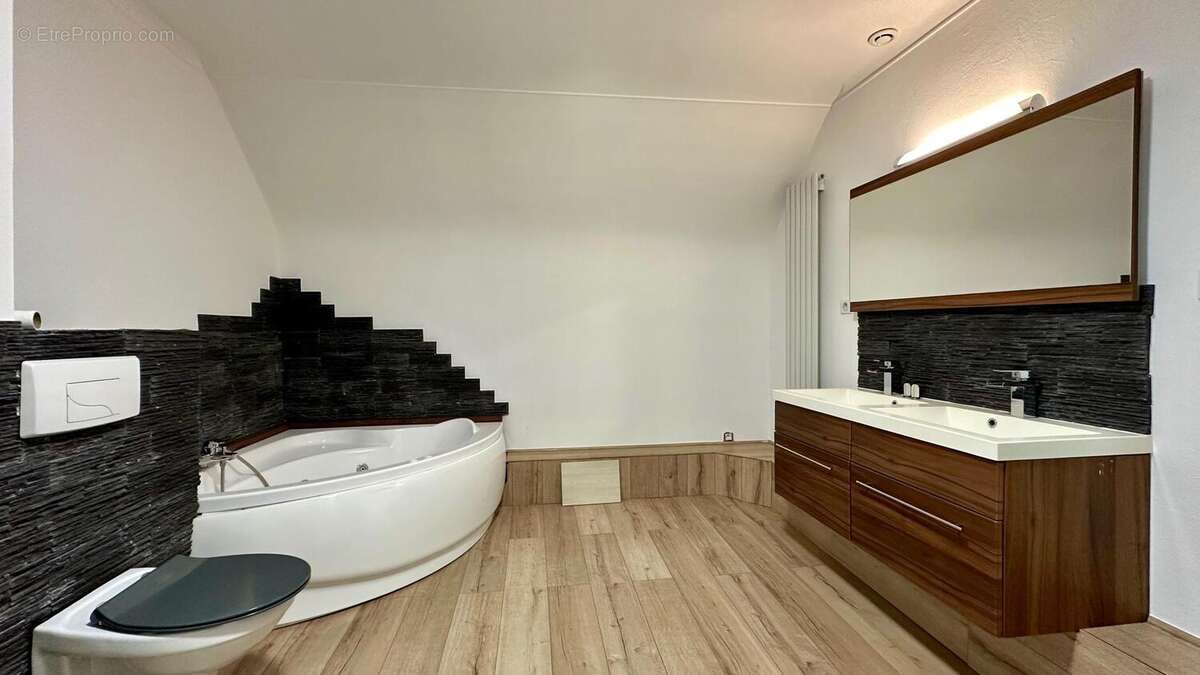 Photo 5 - Maison à MAISONSGOUTTE