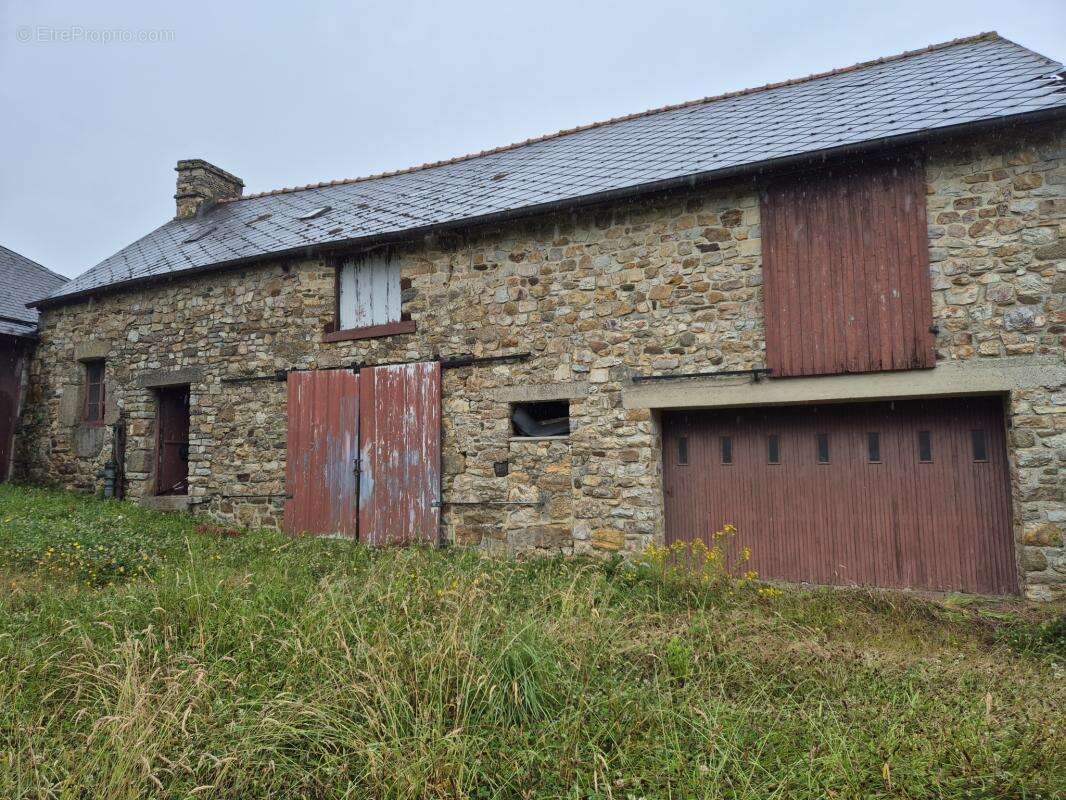 Maison en pierres à rénover 4 chambres, jardin, garage et dé - photo 7