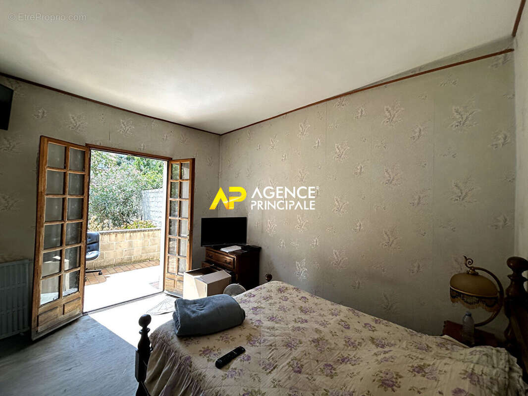 BEZONS _ CENTRE VILLE _Maison 51 m2 et dependence - photo 11